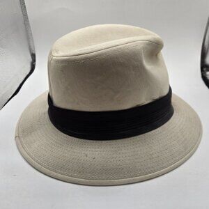 Dobbs Fifth Avenue New York White hat small 6 3/4-6 7/8